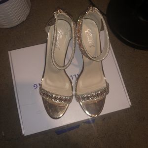 Gold heels with rhinestones ( WORN ONCE) ( NO BOX)